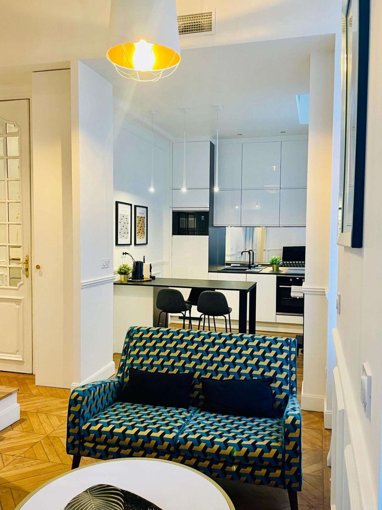 Appartement De Charme Art Deco - Hyper-Centre Ville - Place D'Erlon - Gare - رانس المظهر الخارجي الصورة