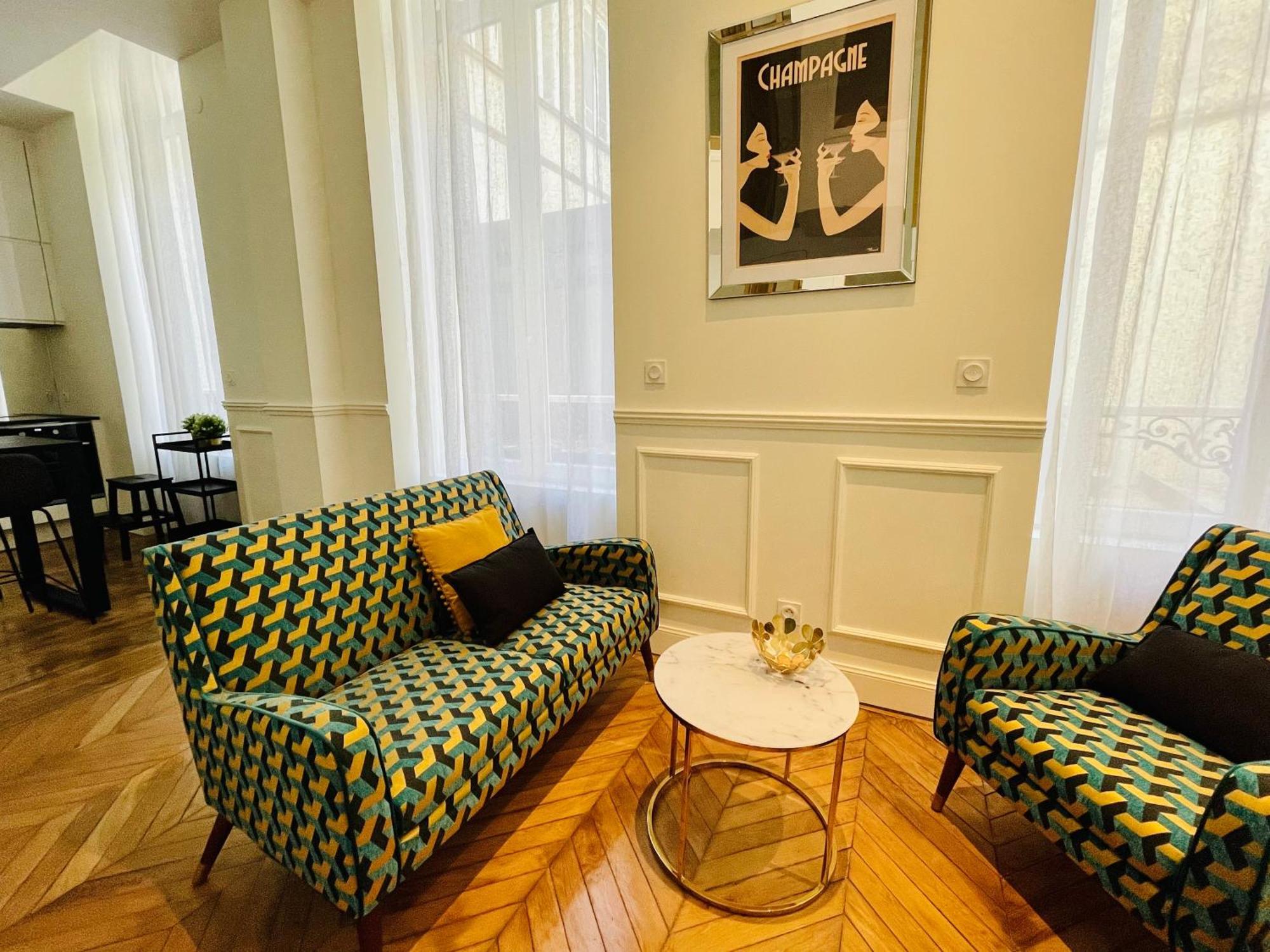 Appartement De Charme Art Deco - Hyper-Centre Ville - Place D'Erlon - Gare - رانس المظهر الخارجي الصورة